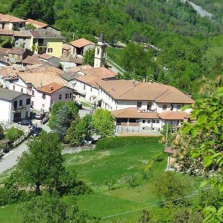 Hotel Ristorante Primula Bianca Varzi Exterior foto