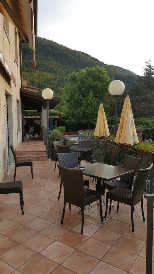 Hotel Ristorante Primula Bianca Varzi Exterior foto