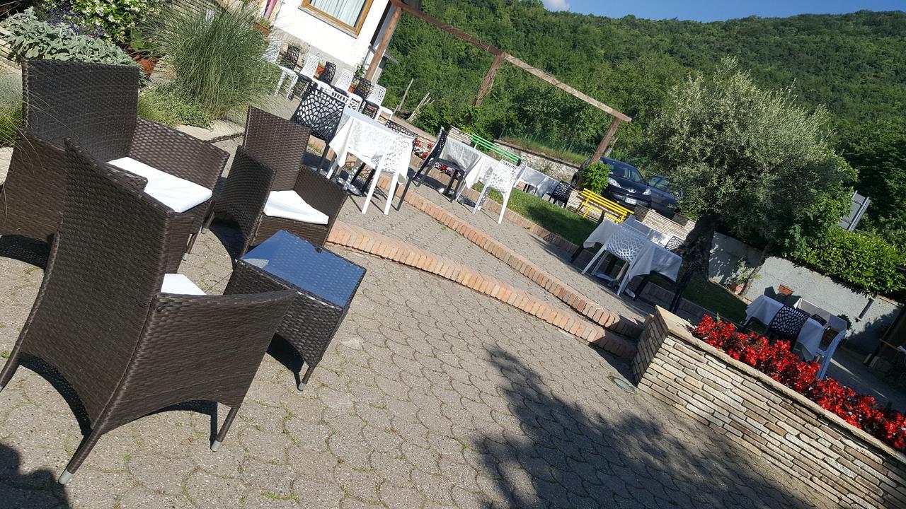 Hotel Ristorante Primula Bianca Varzi Exterior foto