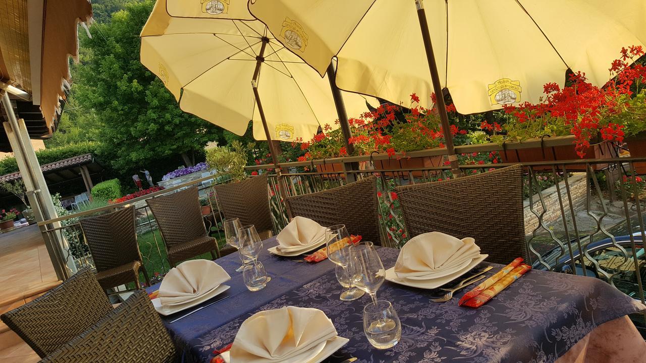 Hotel Ristorante Primula Bianca Varzi Exterior foto