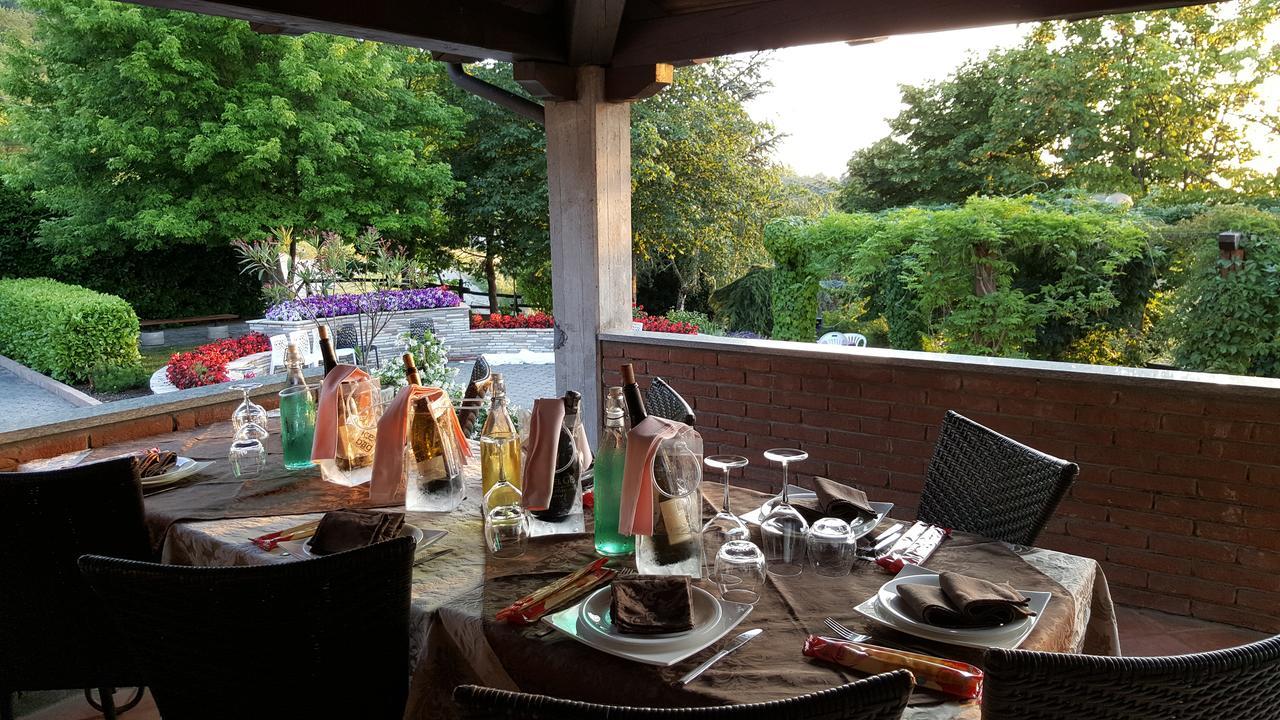 Hotel Ristorante Primula Bianca Varzi Exterior foto